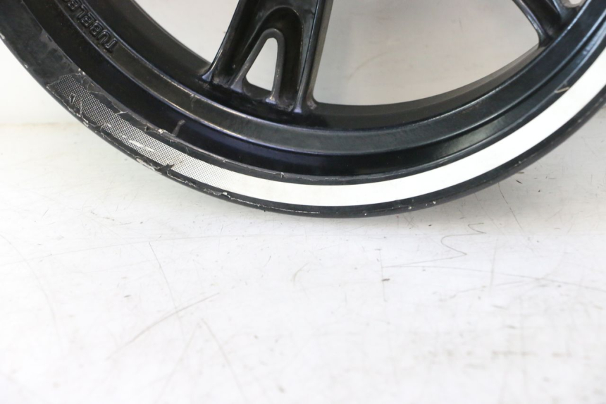 photo de CERCHIO POSTERIORE PEUGEOT KISBEE 4T 50 (2018 - 2022) - Zoom sullo stato d'uso