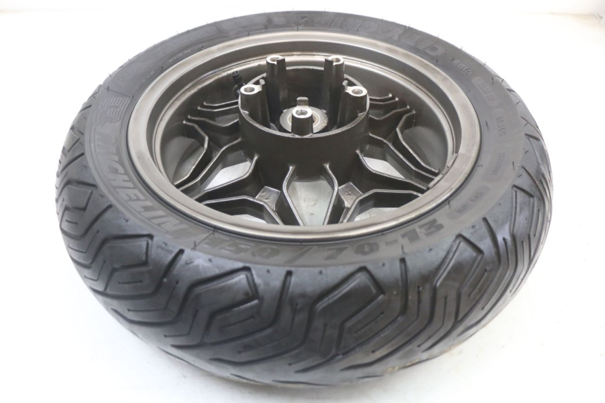 photo de CERCHIO POSTERIORE KYMCO X-TOWN XTOWN 125 (2016 - 2021) - Stato della superficie e materiale