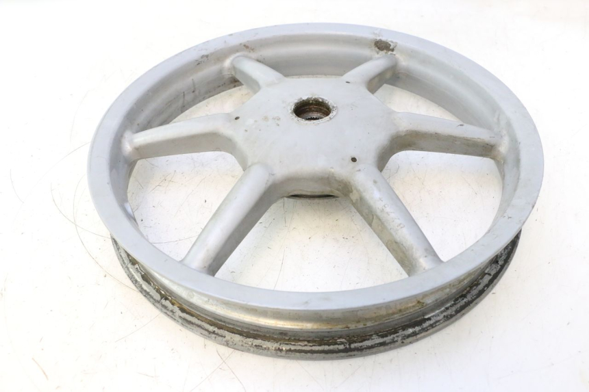 photo de CERCHIO POSTERIORE PIAGGIO LIBERTY 50 (1998 - 2003) - Caratteristiche distintive
