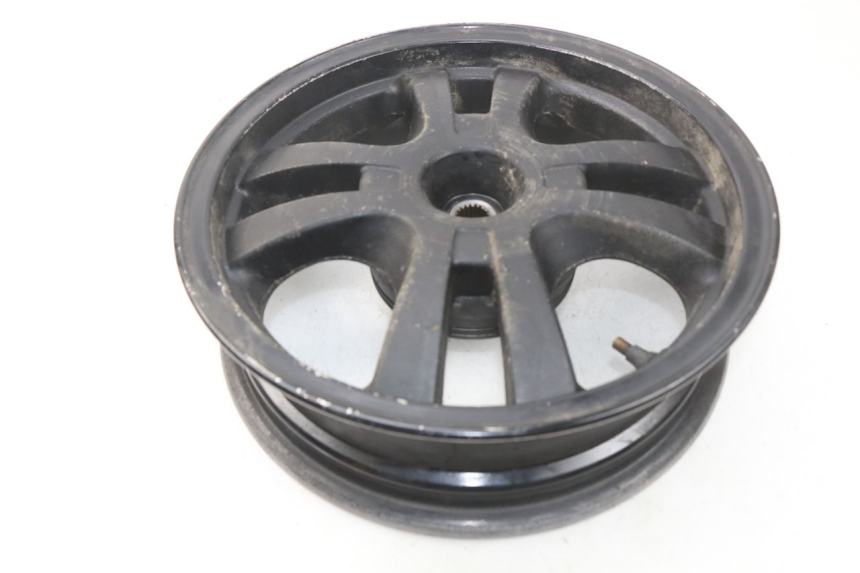 photo de CERCHIO POSTERIORE KYMCO LIKE 2T 50 (2009 - 2018) - Dettaglio del componente