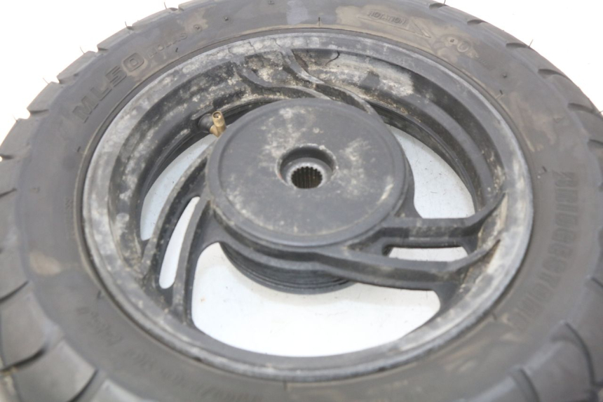 photo de CERCHIO POSTERIORE VENESI LOWIGI RETRO JJ50QT-3 50 (2020 - 2022) - Altra angolazione