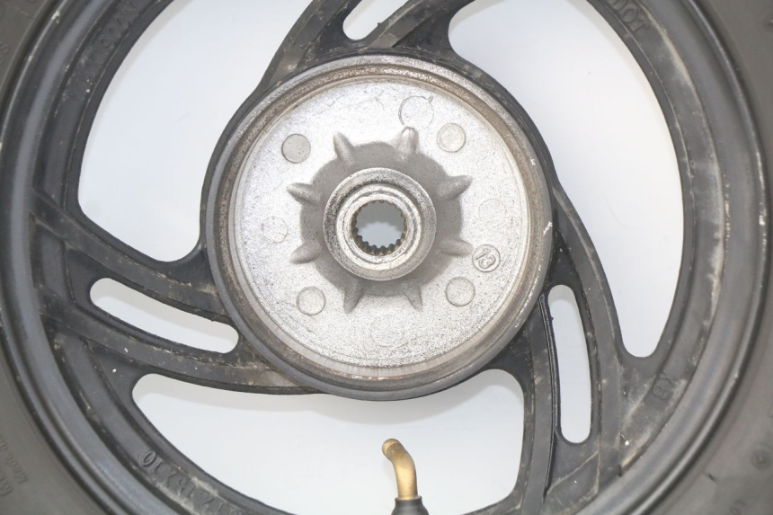 photo de CERCHIO POSTERIORE VENESI LOWIGI RETRO JJ50QT-3 50 (2020 - 2022) - Ricambio usato controllato