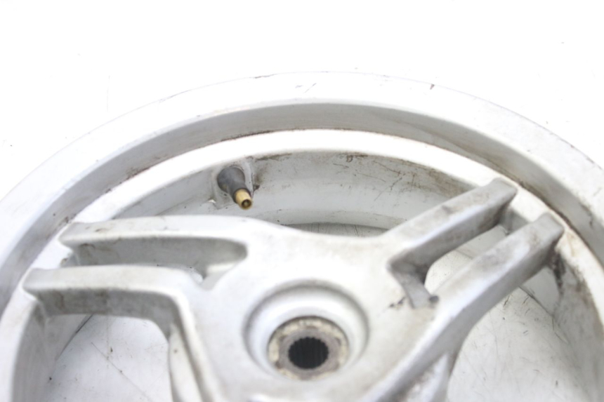 photo de CERCHIO POSTERIORE PEUGEOT LUDIX 50 (2008 - 2017) - Stato della superficie e materiale