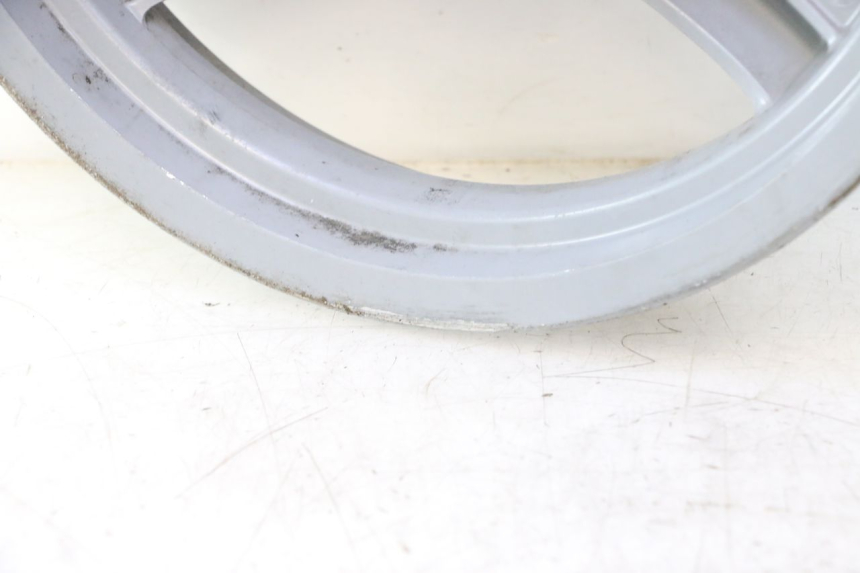 photo de CERCHIO POSTERIORE PEUGEOT LUDIX 50 (2005 - 2007) - Zoom sullo stato d'uso