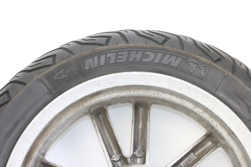 photo de CERCHIO POSTERIORE PIAGGIO MP3 LT 400 (2007 - 2012) - Caratteristiche distintive