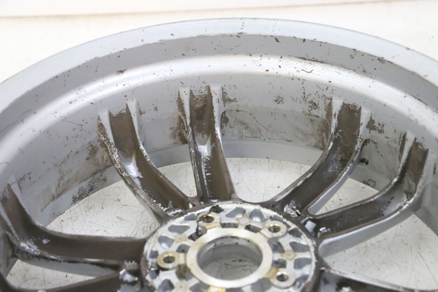 photo de CERCHIO POSTERIORE PIAGGIO MP3 LT 400 (2007 - 2012) - Marcature e riferimenti originali