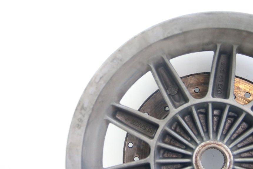 photo de CERCHIO POSTERIORE PIAGGIO MP3 125 (2006 - 2014) - Primo piano ad alta risoluzione