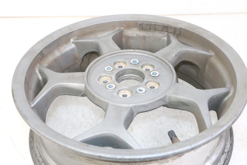 photo de CERCHIO POSTERIORE PIAGGIO MP3 500 (2014 - 2017) - Zoom sullo stato d'uso