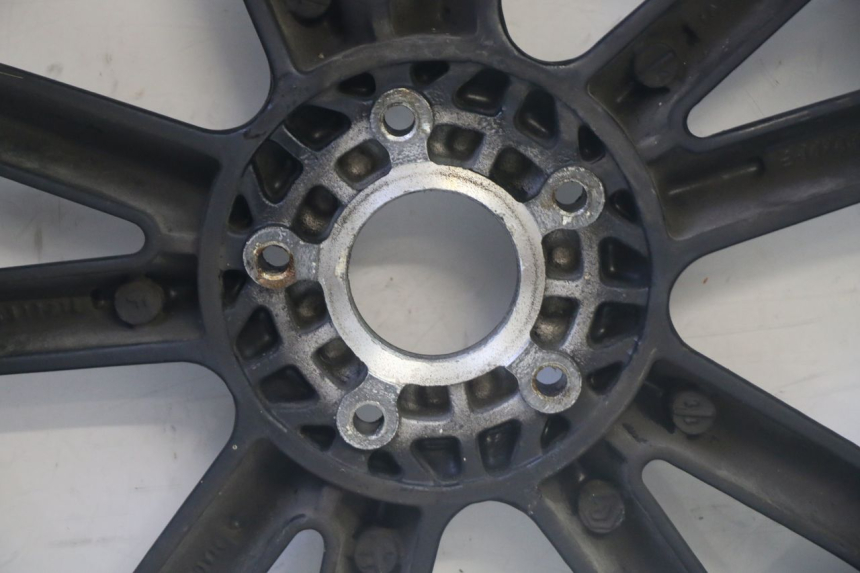 photo de CERCHIO POSTERIORE PIAGGIO MP3 500 (2011 - 2015) - Marcature e riferimenti originali