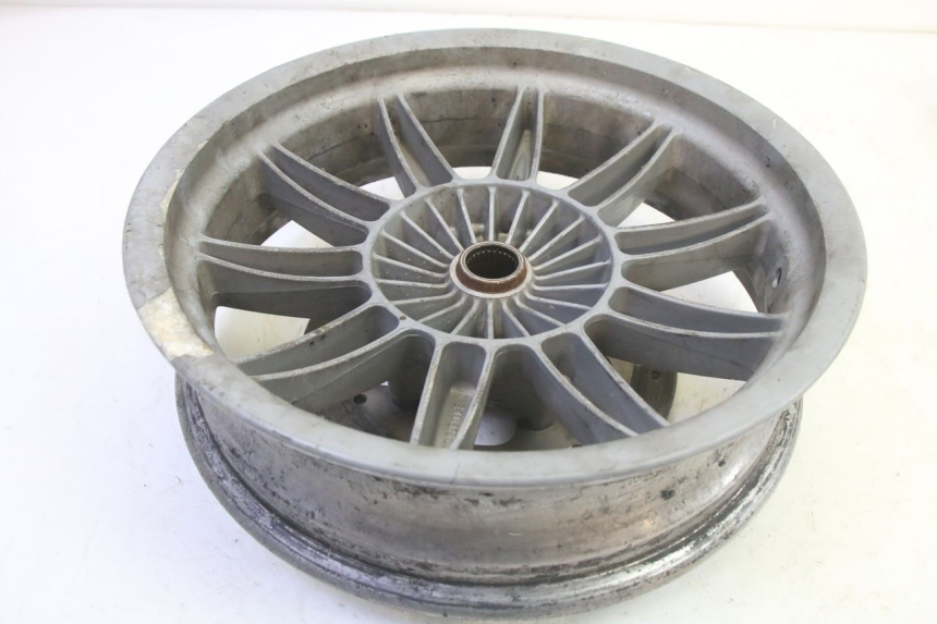 photo de CERCHIO POSTERIORE PIAGGIO MP3 RL 250 (2006 - 2010) - Zoom sui componenti