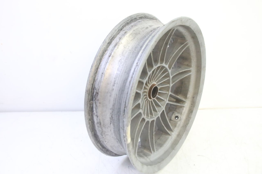 photo de CERCHIO POSTERIORE PIAGGIO MP3 RL 250 (2006 - 2010) - Primo piano ad alta risoluzione