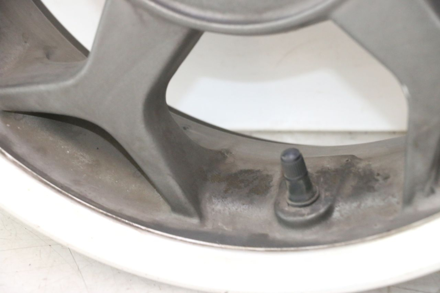 photo de CERCHIO POSTERIORE PIAGGIO MP3 500 (2016 - 2018) - Primo piano tecnico