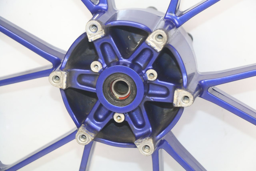 photo de CERCHIO POSTERIORE YAMAHA MT ABS 125 (2014 - 2018) - Caratteristiche distintive