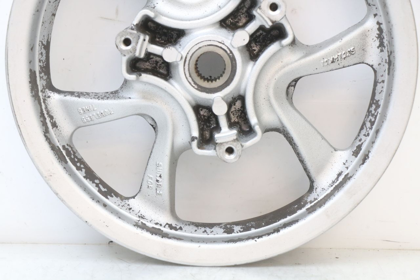 photo de CERCHIO POSTERIORE MBK MW TRYPTIK 125 (2014 - 2016) - Zoom sullo stato d'uso