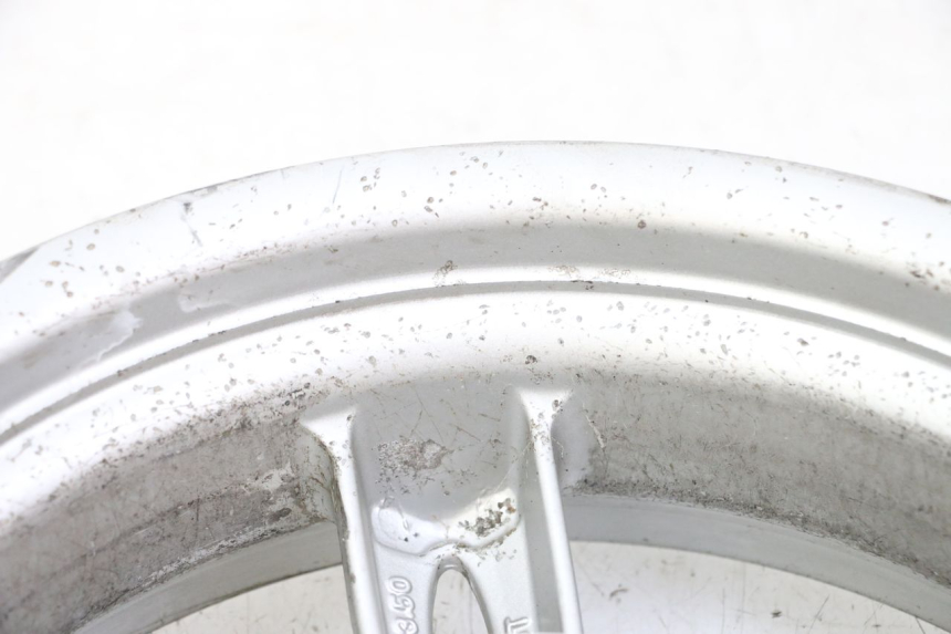 photo de CERCHIO POSTERIORE YAMAHA NEOS NEO'S 4T 50 (2008 - 2016) - Caratteristiche distintive