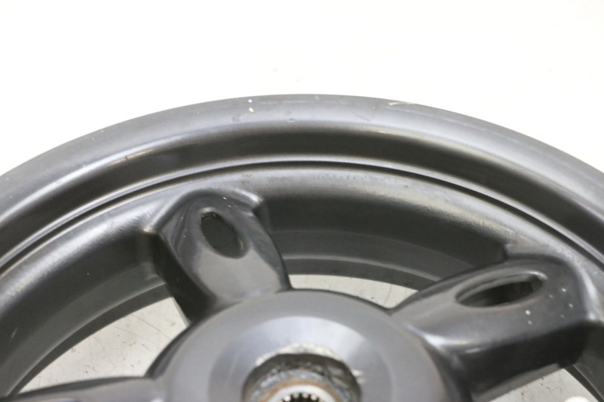 photo de CERCHIO POSTERIORE YAMAHA NEOS NEO'S 4T 50 (2008 - 2016) - Primo piano ad alta risoluzione