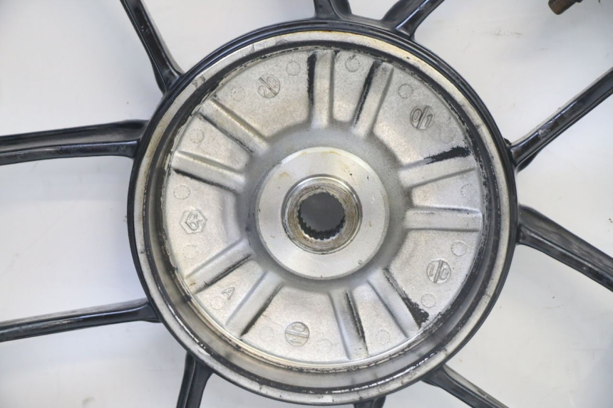 photo de CERCHIO POSTERIORE PIAGGIO NEW TYPHOON 50 (2018 - 2021) - Caratteristiche distintive