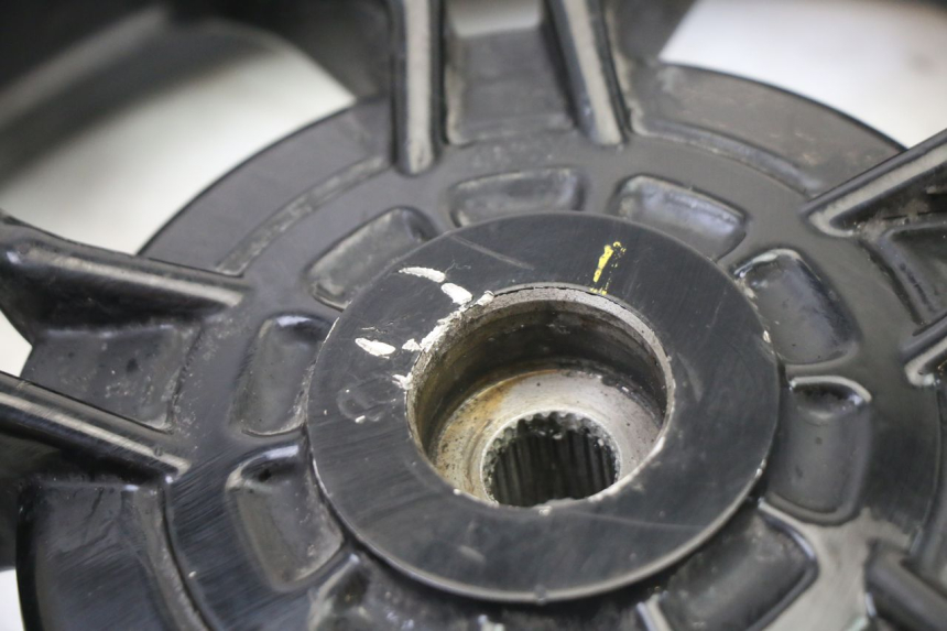 photo de CERCHIO POSTERIORE PIAGGIO NEW TYPHOON 50 (2018 - 2021) - Zoom sullo stato d'uso