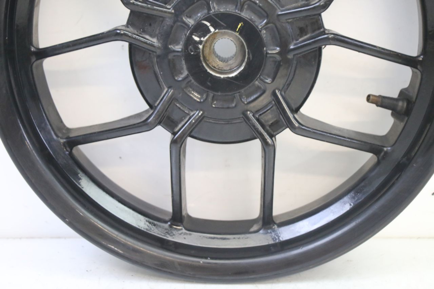 photo de CERCHIO POSTERIORE PIAGGIO NEW TYPHOON 50 (2018 - 2021) - Primo piano tecnico