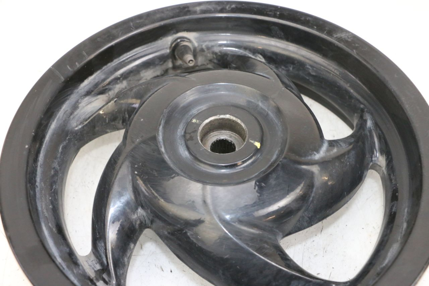 photo de CERCHIO POSTERIORE PIAGGIO NEW TYPHOON 50 (2018 - 2021) - Altra vista dell'articolo