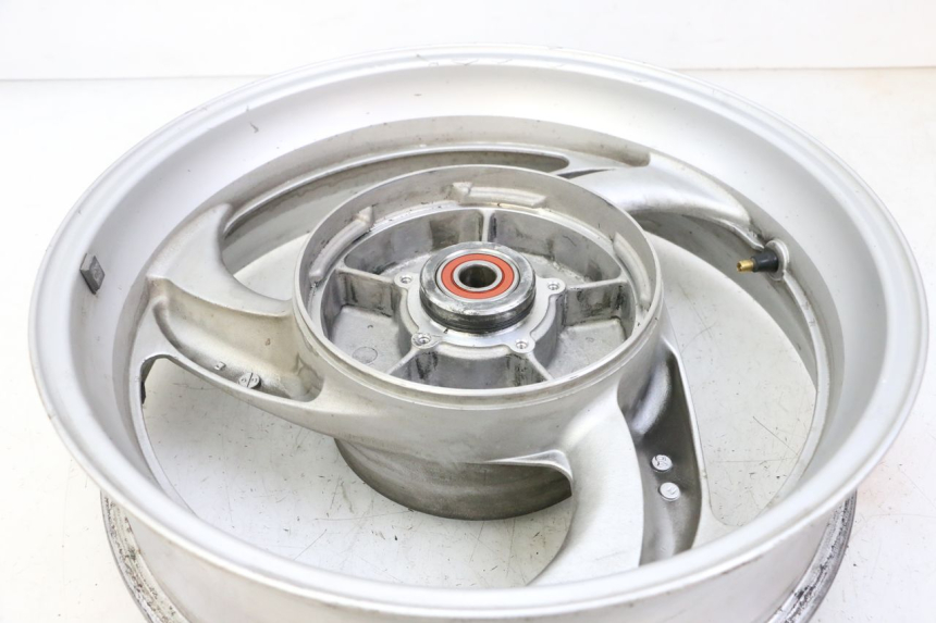 photo de CERCHIO POSTERIORE HONDA NTV DEAUVILLE 650 (2001 - 2006) - Dettaglio del componente