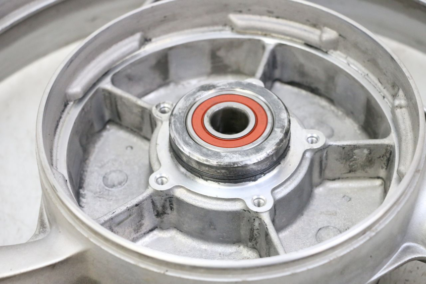 photo de CERCHIO POSTERIORE HONDA NTV DEAUVILLE 650 (2001 - 2006) - Vista d'insieme del prodotto