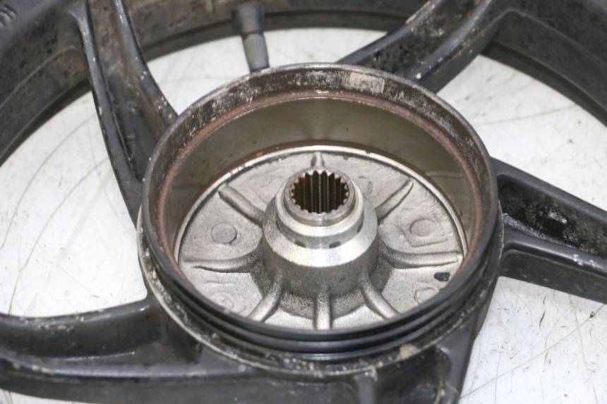 photo de CERCHIO POSTERIORE SYM ORBIT 2 4T 50 (2008 - 2017) - Altra vista dell'articolo