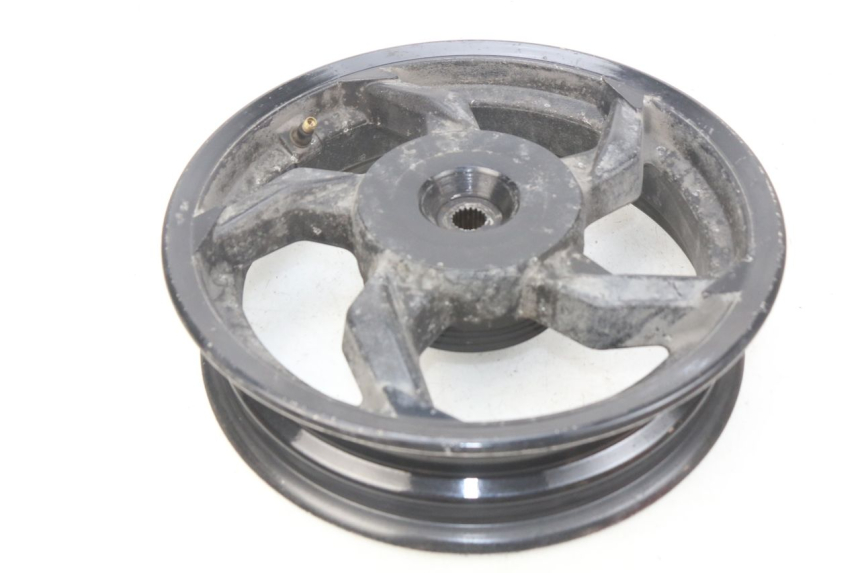 photo de CERCHIO POSTERIORE SYM ORBIT III 3 4T 50 (2018 - 2021) - Caratteristiche distintive