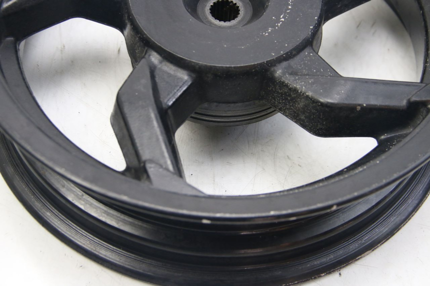 photo de CERCHIO POSTERIORE SYM ORBIT III 3 4T 50 (2021 - 2025) - Primo piano ad alta risoluzione