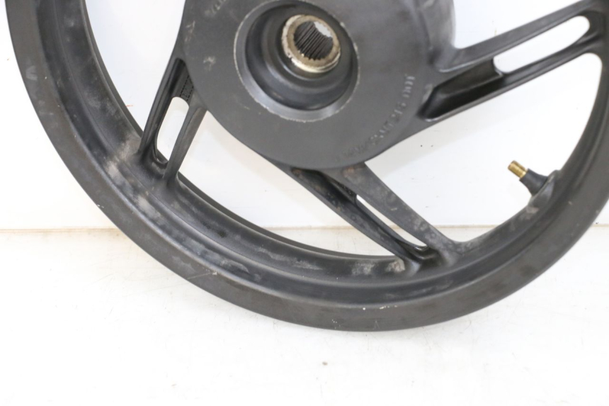 photo de CERCHIO POSTERIORE HONDA PCX (JF28) 125 (2009 - 2011) - Primo piano tecnico