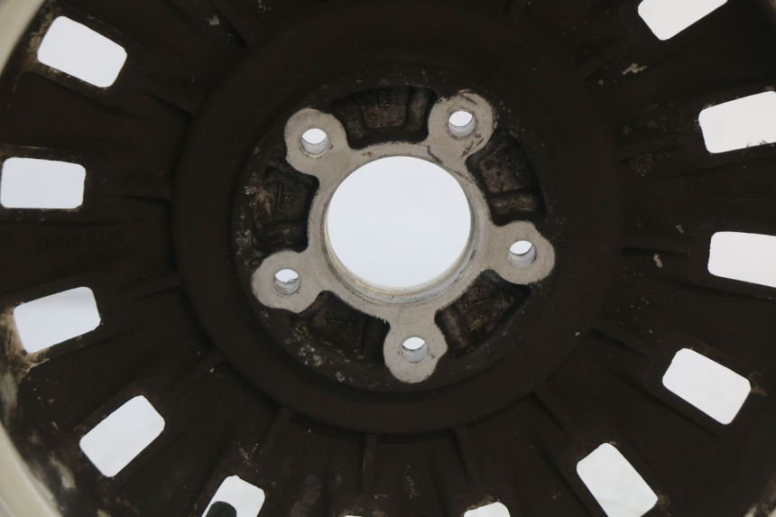 photo de CERCHIO POSTERIORE PEUGEOT DJANGO 125 (2014 - 2017) - Altra vista dell'articolo