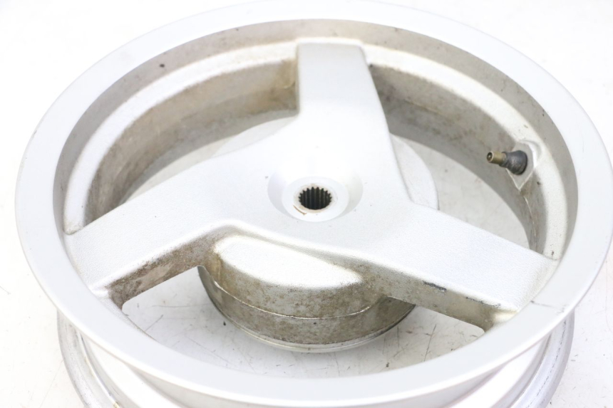 photo de CERCHIO POSTERIORE PEUGEOT VIVACITY 125 (2010 - 2017) - Zoom sui componenti