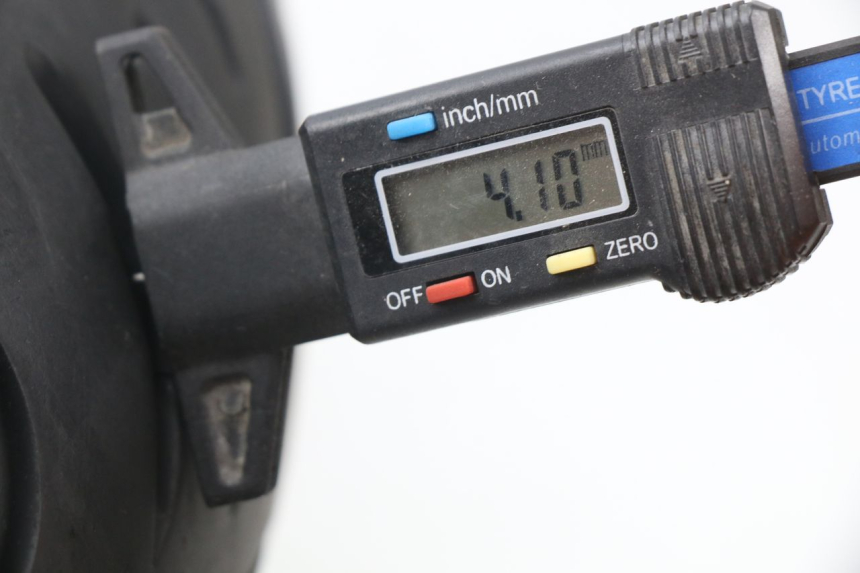 photo de CERCHIO POSTERIORE BMW R GS 1200 (2005 - 2007) - Primo piano tecnico