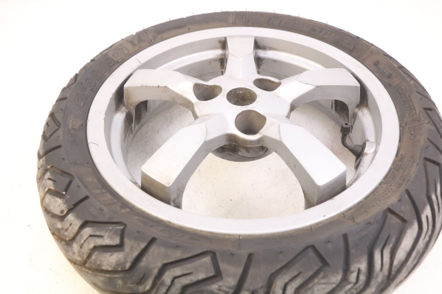 photo de CERCHIO POSTERIORE PEUGEOT SATELIS 125 (2010 - 2012) - Altra angolazione