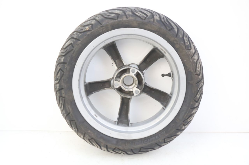 photo de CERCHIO POSTERIORE PEUGEOT SATELIS 125 (2010 - 2012) - Primo piano tecnico