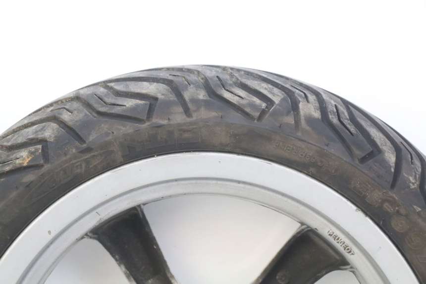 photo de CERCHIO POSTERIORE PEUGEOT SATELIS 125 (2010 - 2012) - Dettagli dei punti di fissaggio