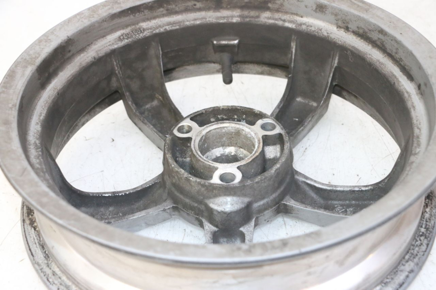 photo de CERCHIO POSTERIORE PEUGEOT SATELIS 125 (2006 - 2009) - Marcature e riferimenti originali