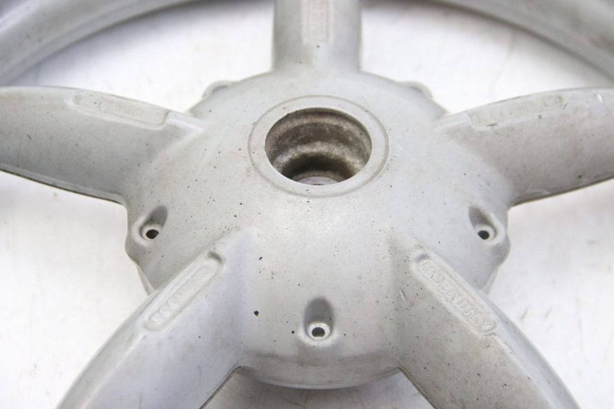 photo de CERCHIO POSTERIORE APRILIA SCARABEO 4T 50 (2009 - 2017) - Zoom sui componenti