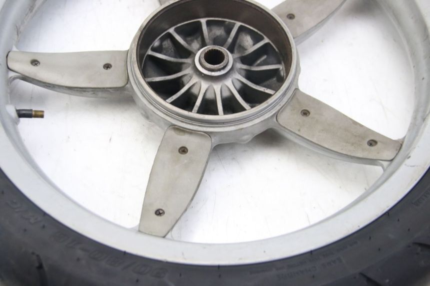 photo de CERCHIO POSTERIORE APRILIA SCARABEO 4T 50 (2009 - 2017) - Focus sulla struttura