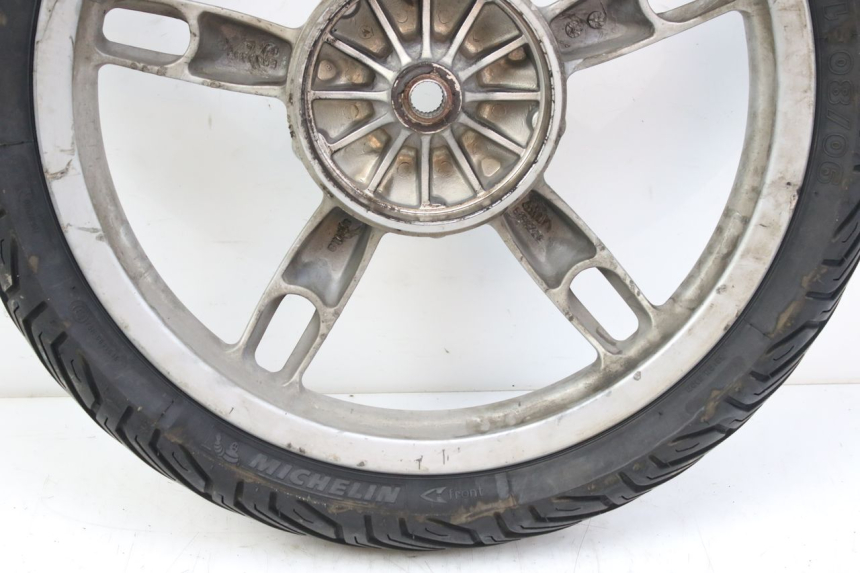 photo de CERCHIO POSTERIORE APRILIA SCARABEO 100 (2003 - 2012) - Marcature e riferimenti originali