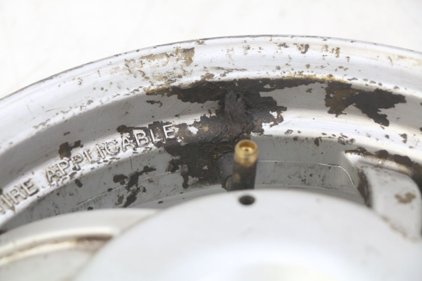 photo de CERCHIO POSTERIORE KYMCO SENTO 100 (2008 - 2013) - Altra vista dell'articolo