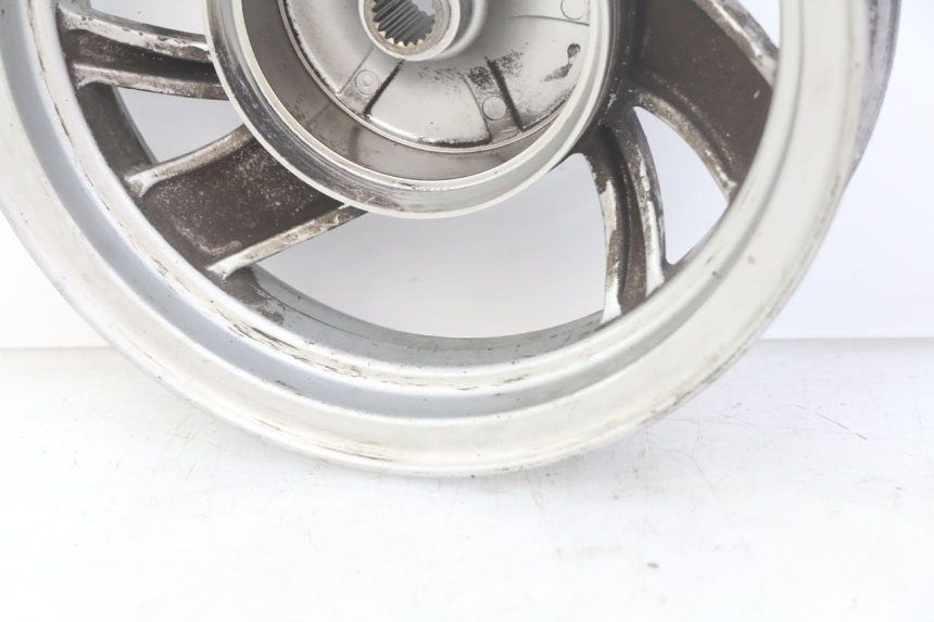 photo de CERCHIO POSTERIORE KYMCO SENTO 100 (2008 - 2013) - Zoom sullo stato d'uso