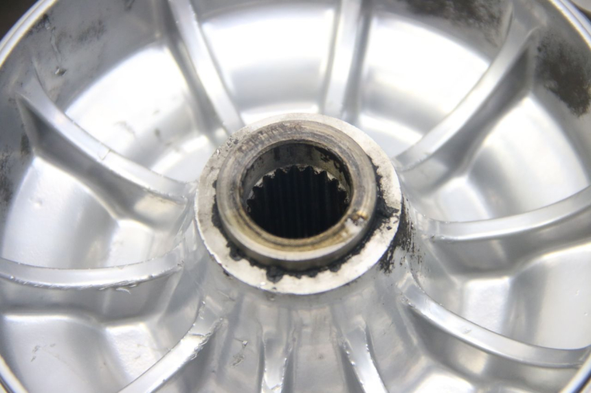 photo de CERCHIO POSTERIORE MBK SKYLINER 125 (1998 - 2001) - Zoom sullo stato d'uso