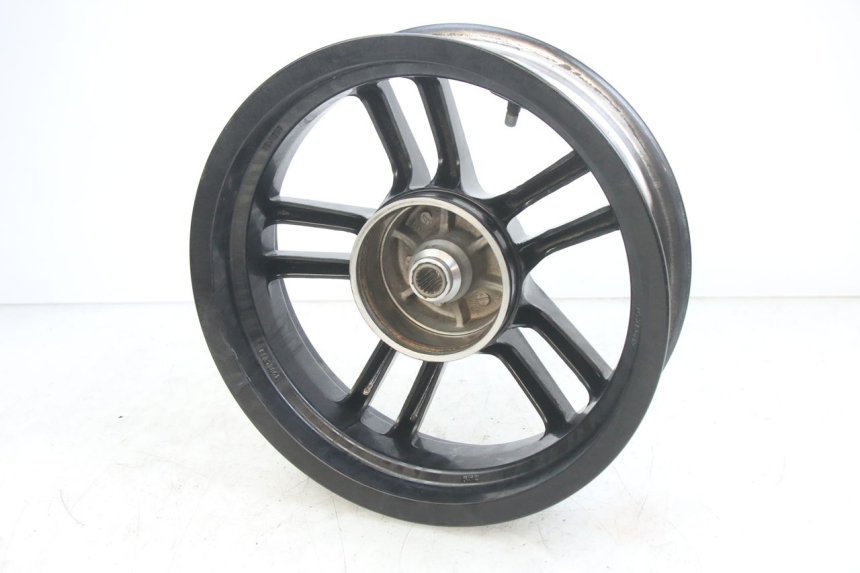 photo de CERCHIO POSTERIORE PEUGEOT SPEEDFIGHT 4 4T 50 (2015 - 2020) - Dettagli dei punti di fissaggio