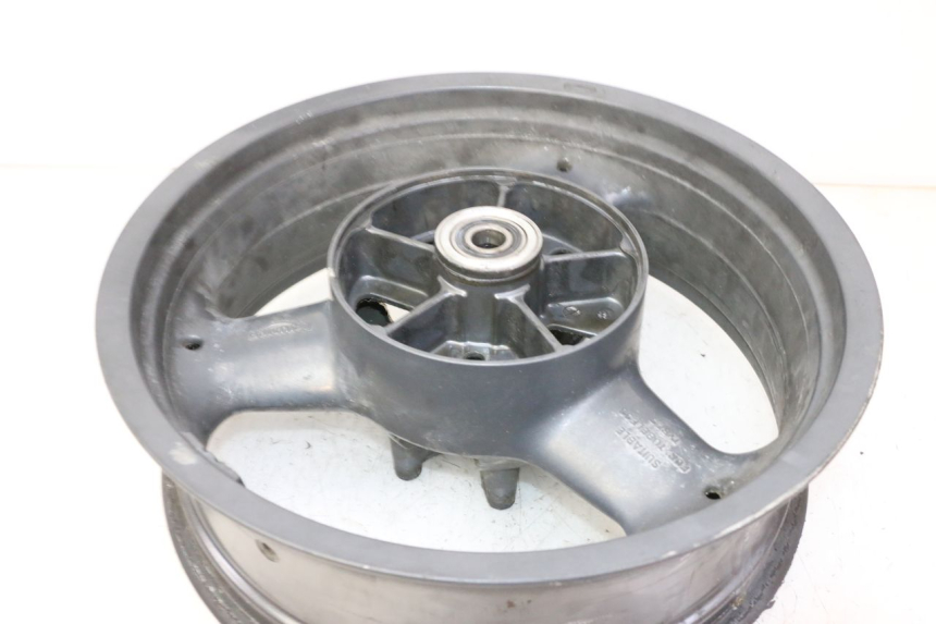 photo de CERCHIO POSTERIORE TRIUMPH SPRINT 900 (1995 - 1998) - Dettaglio del componente