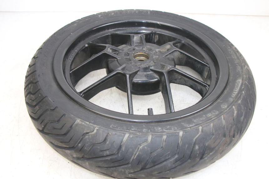 photo de CERCHIO POSTERIORE APRILIA SR 2T 50 (2012 - 2017) - Stato della superficie e materiale