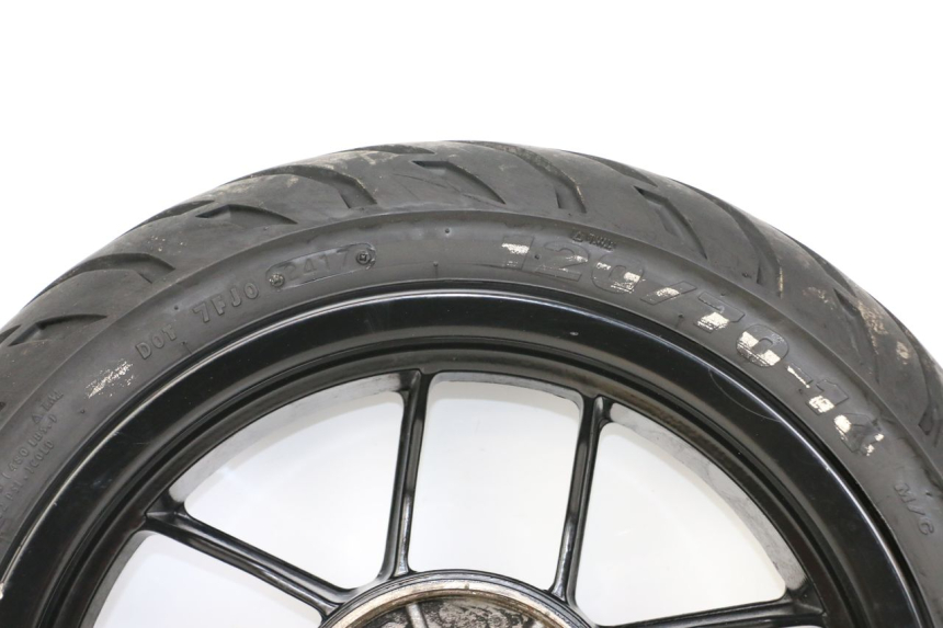 photo de CERCHIO POSTERIORE APRILIA SR MOTARD 50 (2012 - 2018) - Primo piano ad alta risoluzione