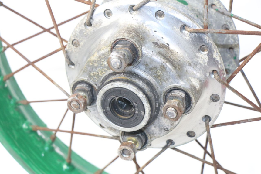 photo de CERCHIO POSTERIORE YAMAHA SR 125 (1982 - 2003) - Altra vista dell'articolo