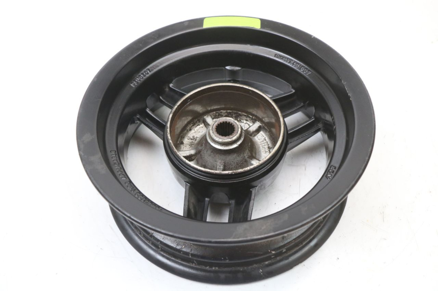 photo de CERCHIO POSTERIORE PEUGEOT STREETZONE I 2T 50 (2018 - 2020) - Caratteristiche distintive