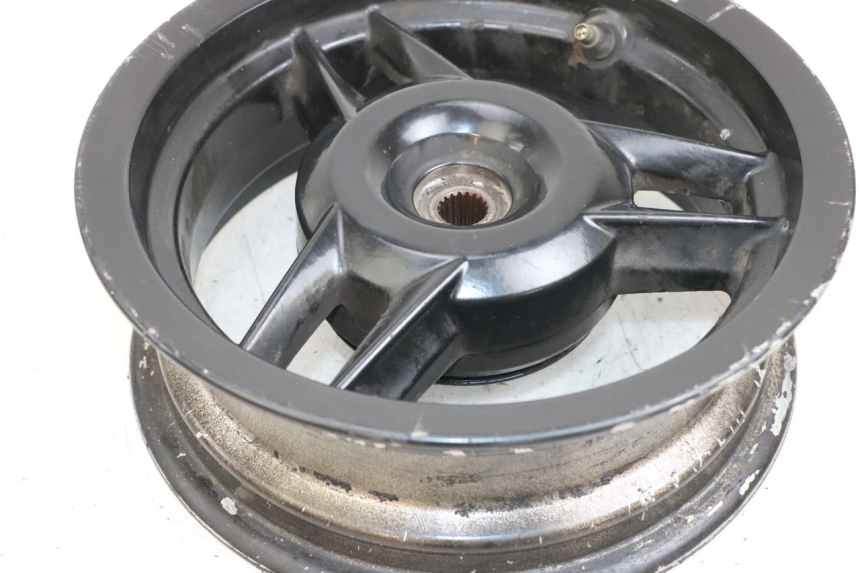 photo de CERCHIO POSTERIORE PEUGEOT STREETZONE I 2T 50 (2018 - 2020) - Caratteristiche distintive